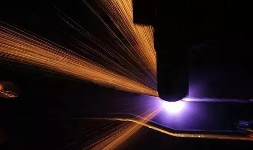 激光焊接设备用什么气体